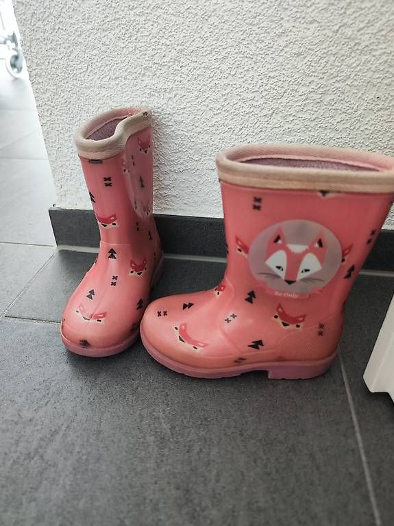Scarpe per ragazze: Gummistiefel gr. 24 – Usato da Müllheim Dorf venduto da gab_z6f5