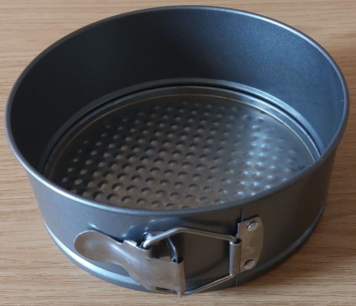 Moules à gâteaux: Backform Springform - Durchmesser 18 cm, Höhe: 6cm – D'occasion à Urtenen-Schönbühl par Kahru