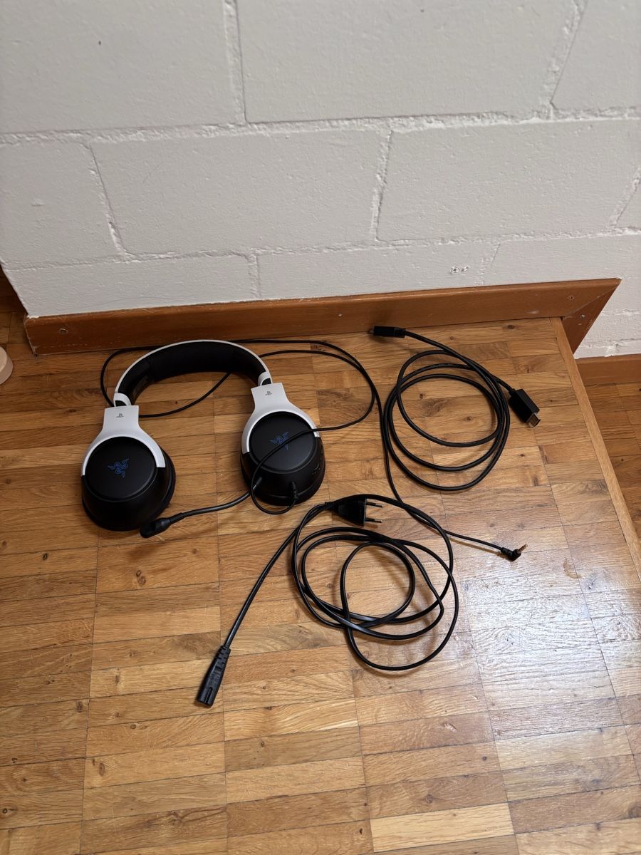 Sony Consoles: PS5 mit Laufwerk – D'occasion à Hinwil par gra_bs7c 6