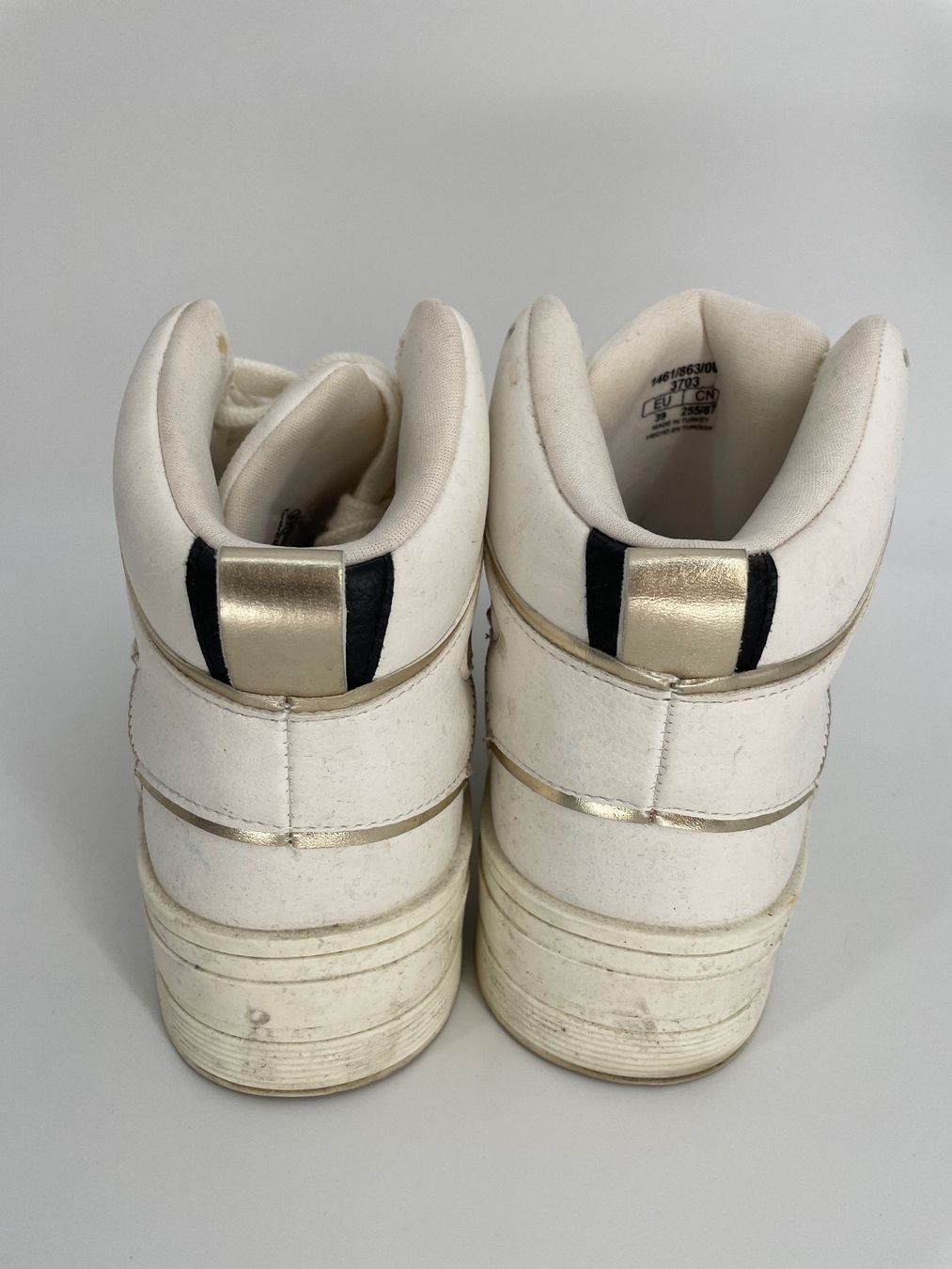 Bershka Chaussures femmes: Bershka Sneaker Gr. 39 – D'occasion à Auenstein par moin. 2