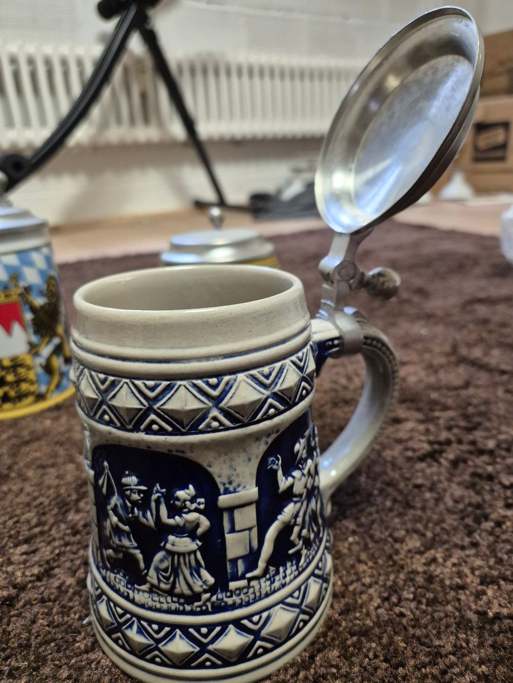 Cucine complete: Bierkrüge mit Zinndeckel – Usato da Liebefeld venduto da Jochen_Bern 3