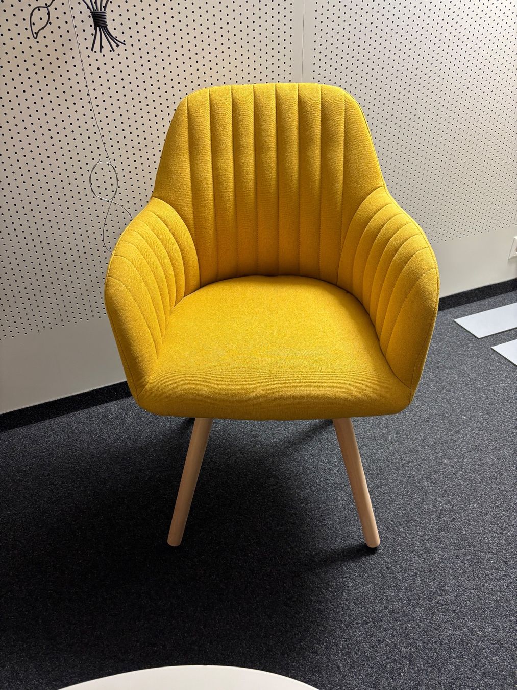 Sedie: Lot de 4 chaises – Usato da Vevey venduto da lae_d8yt 1
