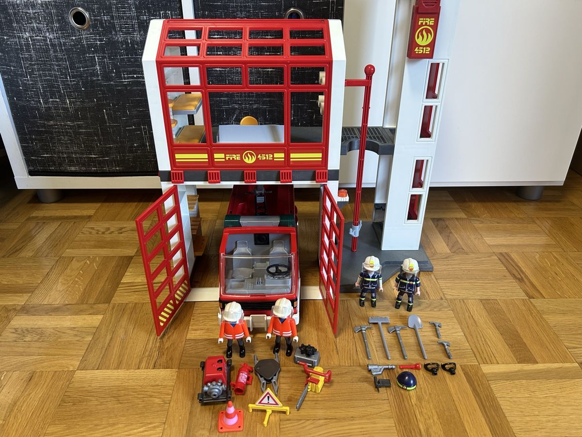 Playmobil Giocattoli: Lot Playmobil Feuerwehr – Usato da Genève venduto da auto_miniatures