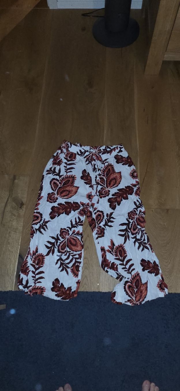 Hosen: Sommerhose – Gebraucht aus Arni BE von Jolanda2000