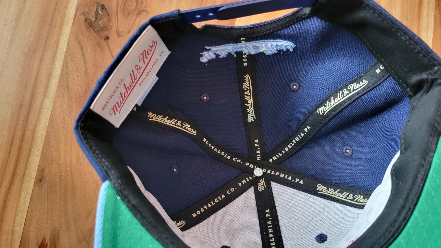 Altro in  Abbigliamento & Accessori: Mitchell and Ness NC snapback Cap – Nuovo (secondo la descrizione) da Bern venduto da Sneakerheadz 4