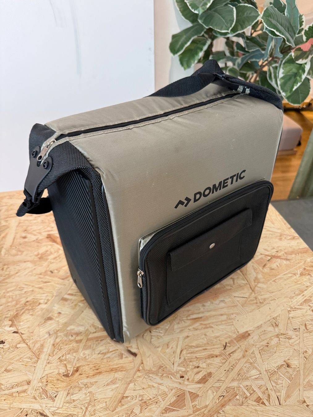 Dometic Frigoriferi & Refrigeratori: Dometic BordBar TF 14 Kühlbox 12V – Usato da Zürich venduto da roso01 1