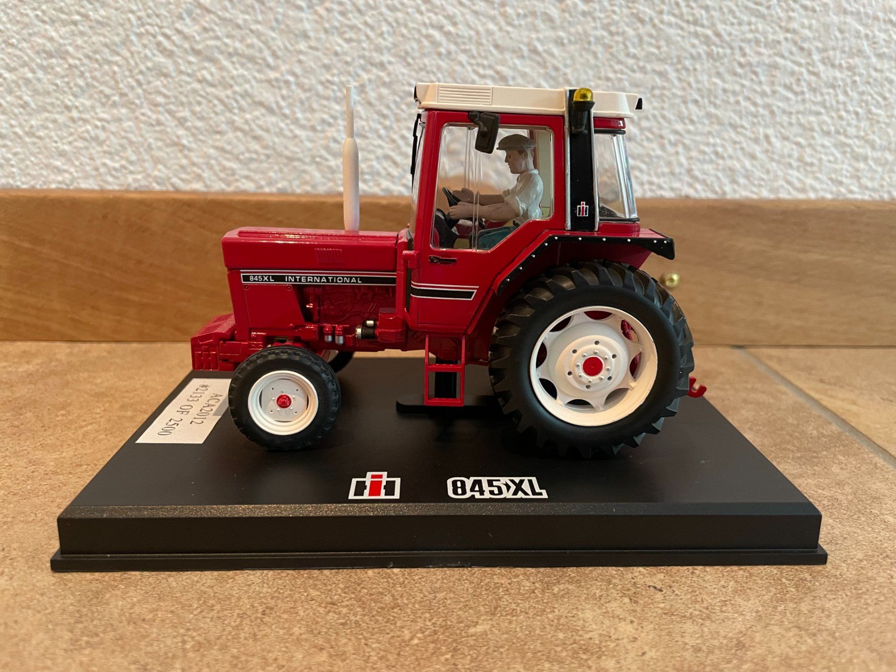 IHC Trattori: International 845 XL – Nuovo e nell'imballaggio originale da Kreuzlingen venduto da Stefan1150