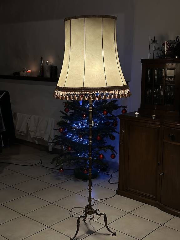 Lampade: Vintage Stehlampe – Usato da Zuzgen venduto da Niko2404 1