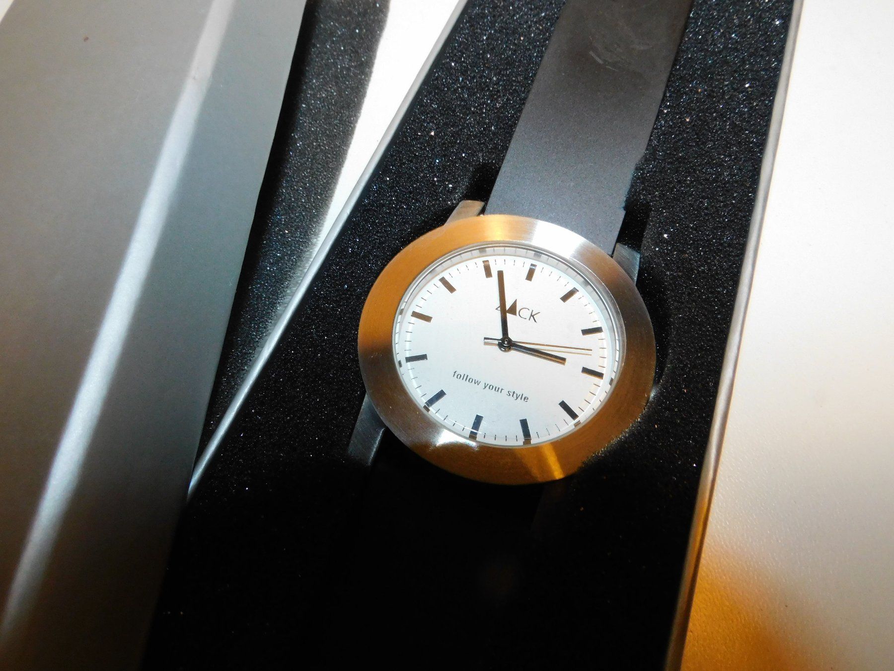 Orologi: Neue Fundschätze - Armbanduhr Jack – Usato da Sursee venduto da 76 4