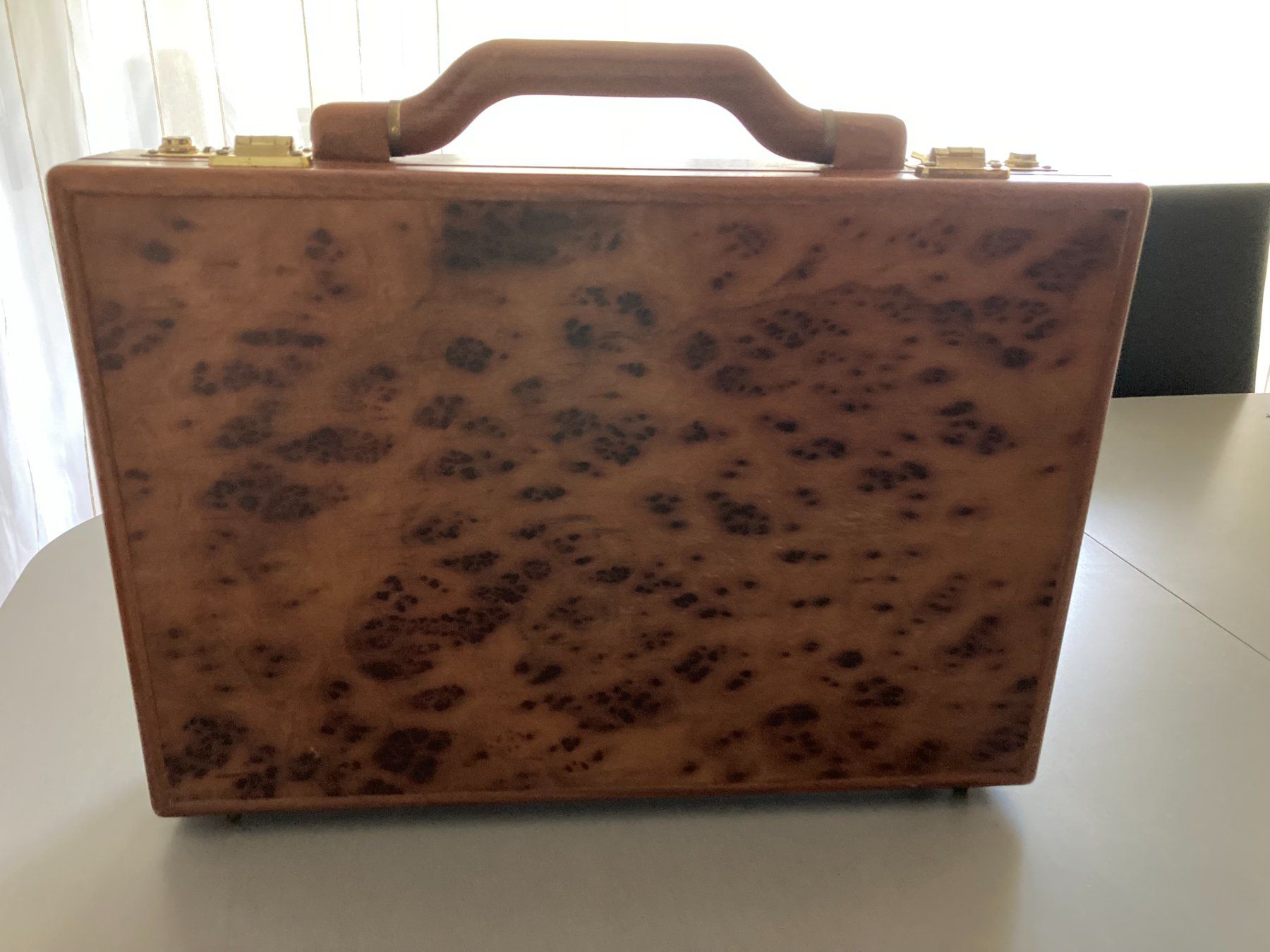 Valises de voyage: Aktenkoffer aus Holz – D'occasion à Obfelden par miau68