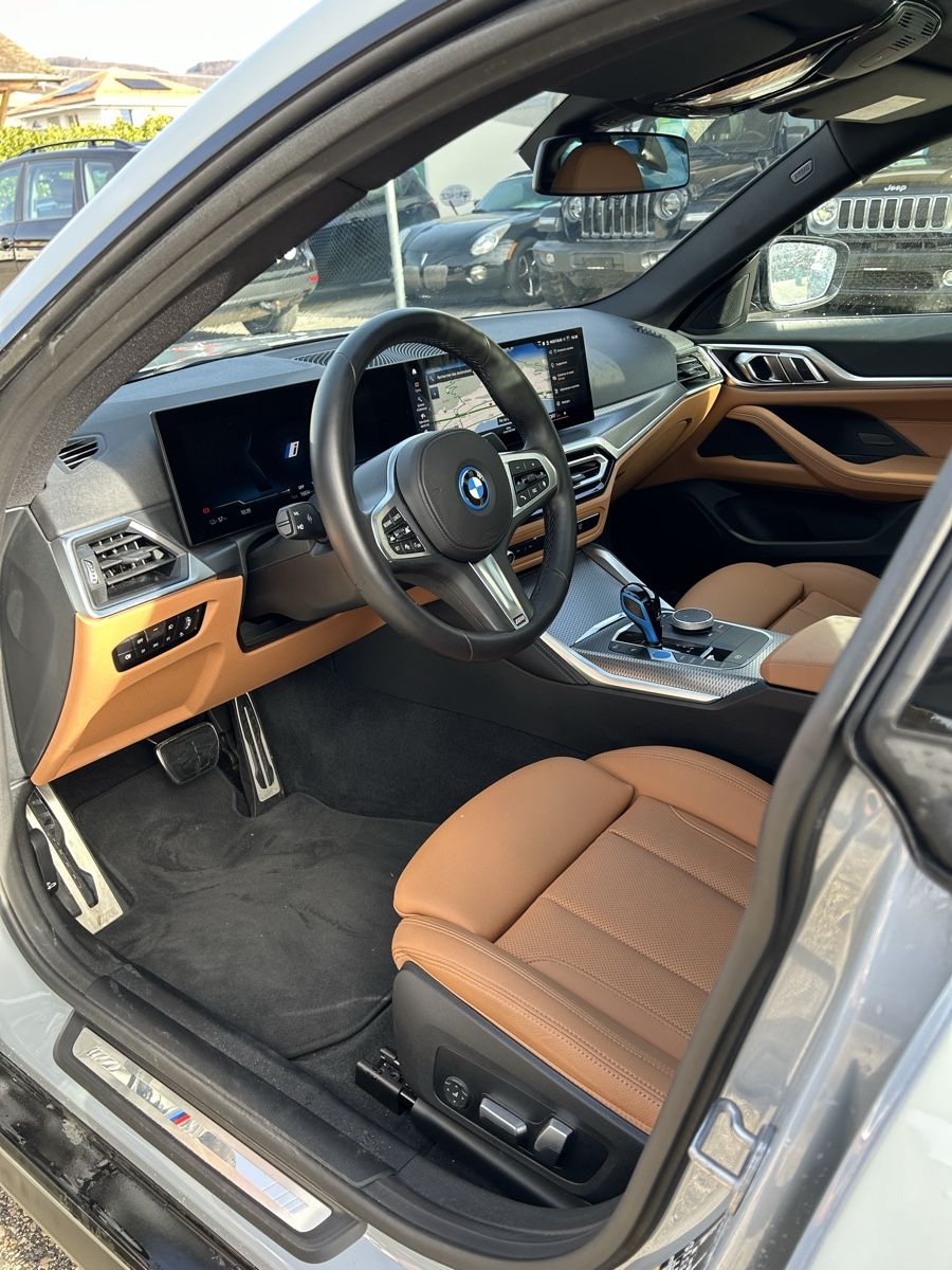 BMW Automobili: BMW i4 eDrive40 – Usato da Gland venduto da bay_c6sd 6