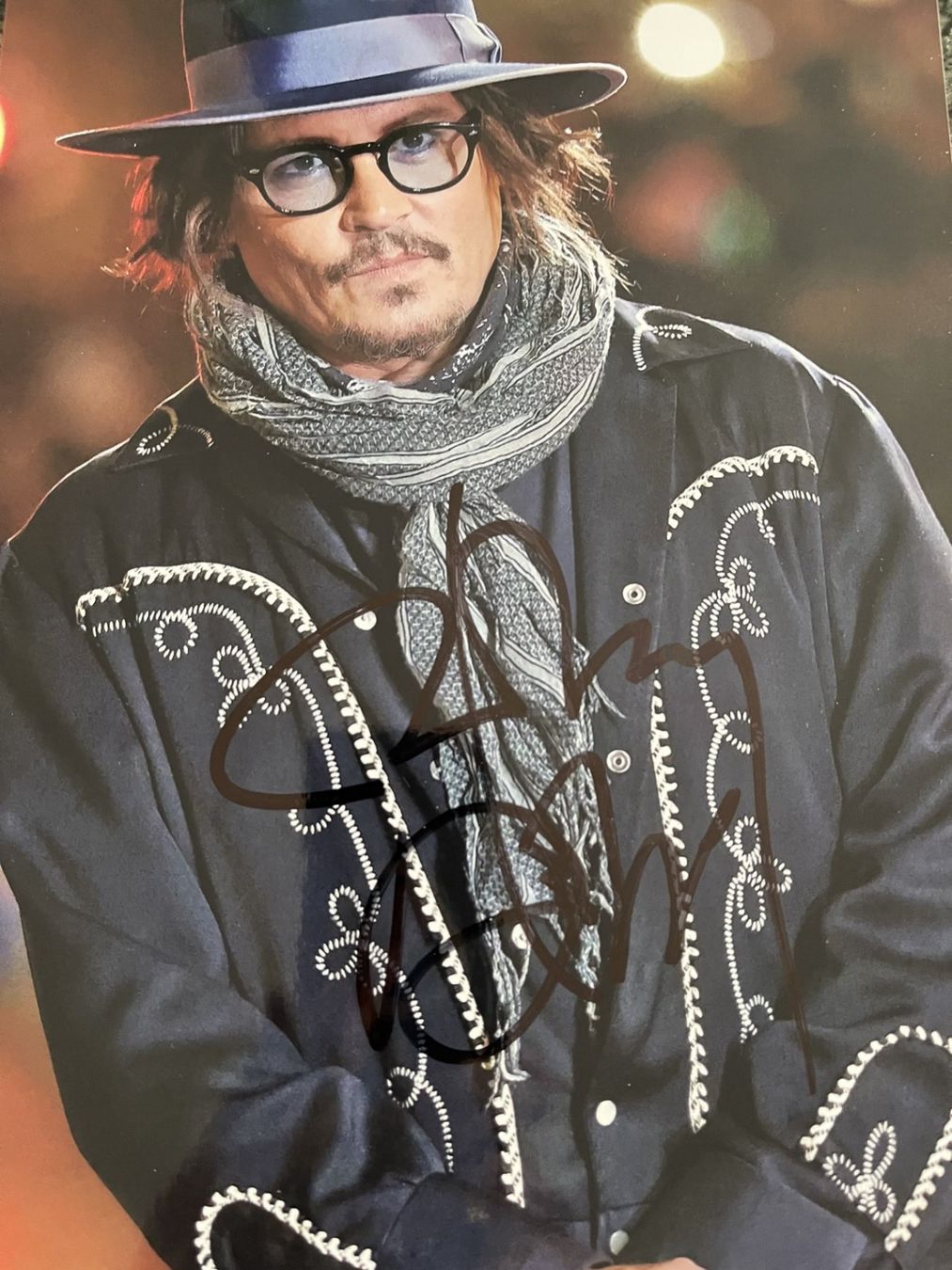 Autografi: JOHNY DEEP AUTOGRAMM AUF GROSSFOTO – Usato da Egg b. Zürich venduto da Dbunny