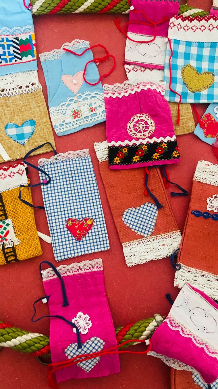 Alle Dekorationen: Adventskalender Handarbeit – Gebraucht aus Erlinsbach von pulverschneegut 6