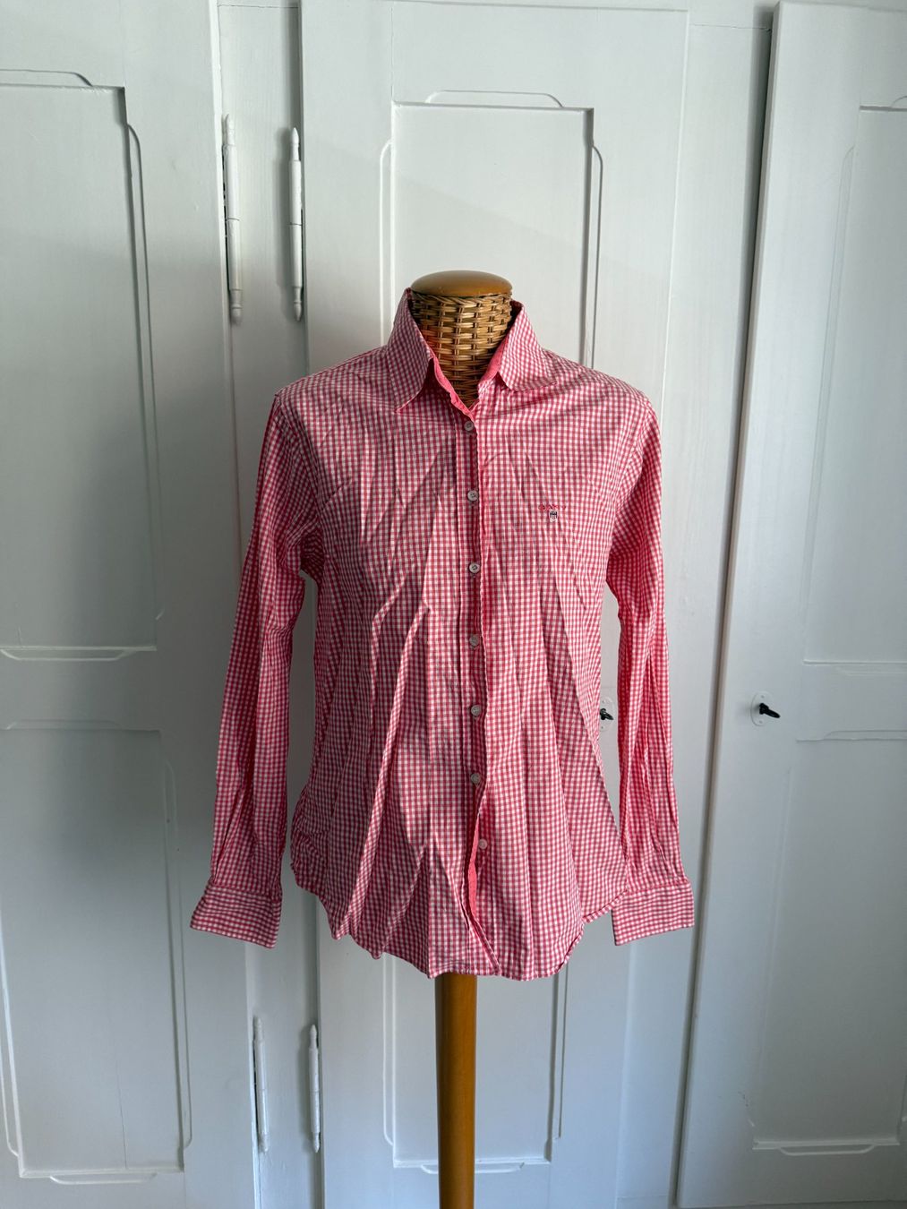 Gant Blusen: GANT - Bluse pink-weiss kariert 44 – Gebraucht aus Zürich von Diazaio
