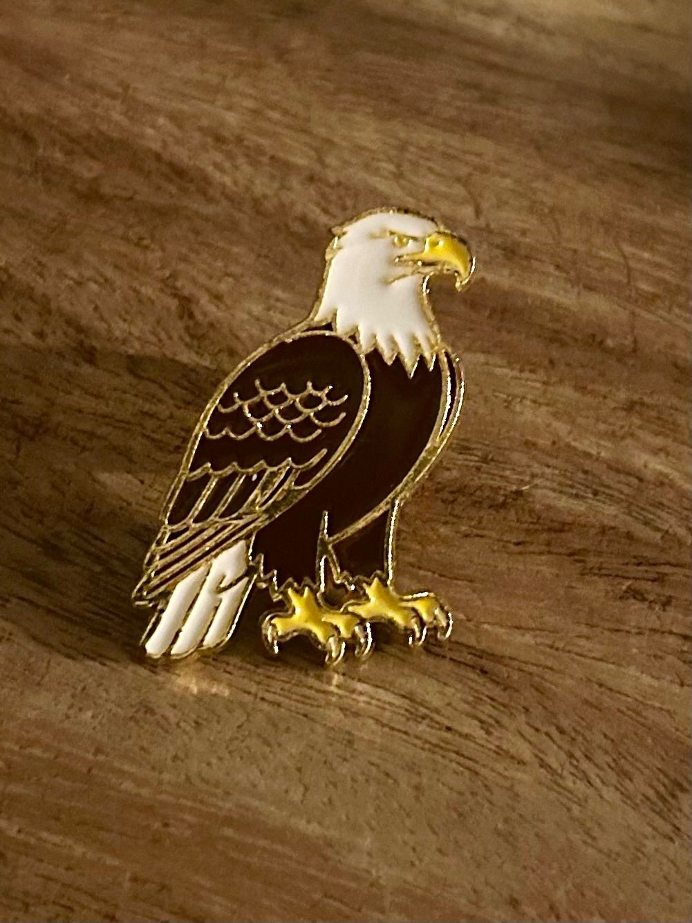Plaquettes & Badges: Pin Adler – Neuf avec emballage d'origine à Geneve par vane267