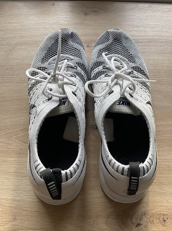 Herrenschuhe: Nike Flyknit Trainer 44  – Gebraucht aus Zürich von bei_7cvn 1