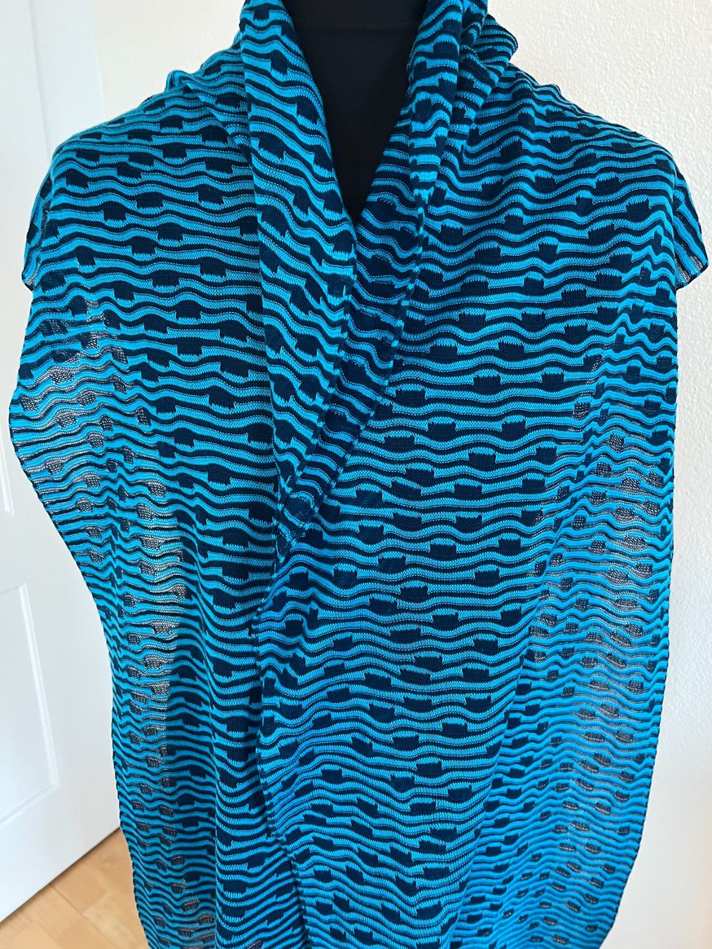 Colora Foulards & écharpes: Colora Schal, Blau, NEU – Neuf avec emballage d'origine à Worb par farben20zauber 2