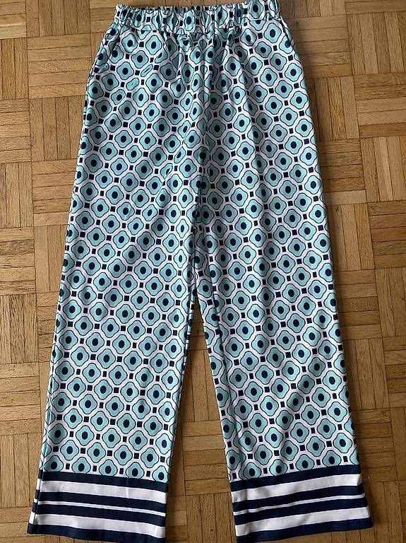 Pantaloni: Neue Gemusterte Hose – Usato da Küssnacht am Rigi venduto da Mimara