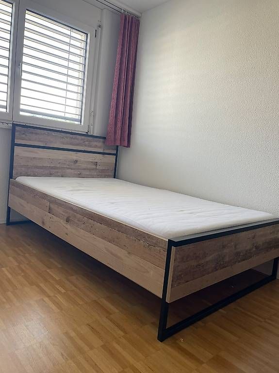 Lits: Modernes Bett- guter Zustand – D'occasion à Luzern par gju_r8xj 1