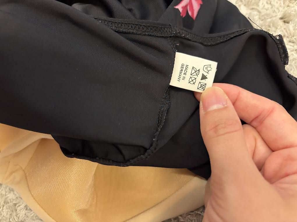 Costumi da bagno & Bikini: Badeanzug schwarz/rosa Gr 42 – Usato da Sevelen venduto da Ch_2026_1 3