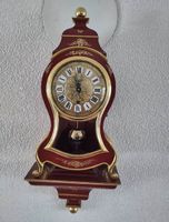 Antike rot-goldene Wanduhr - Elegante Uhr