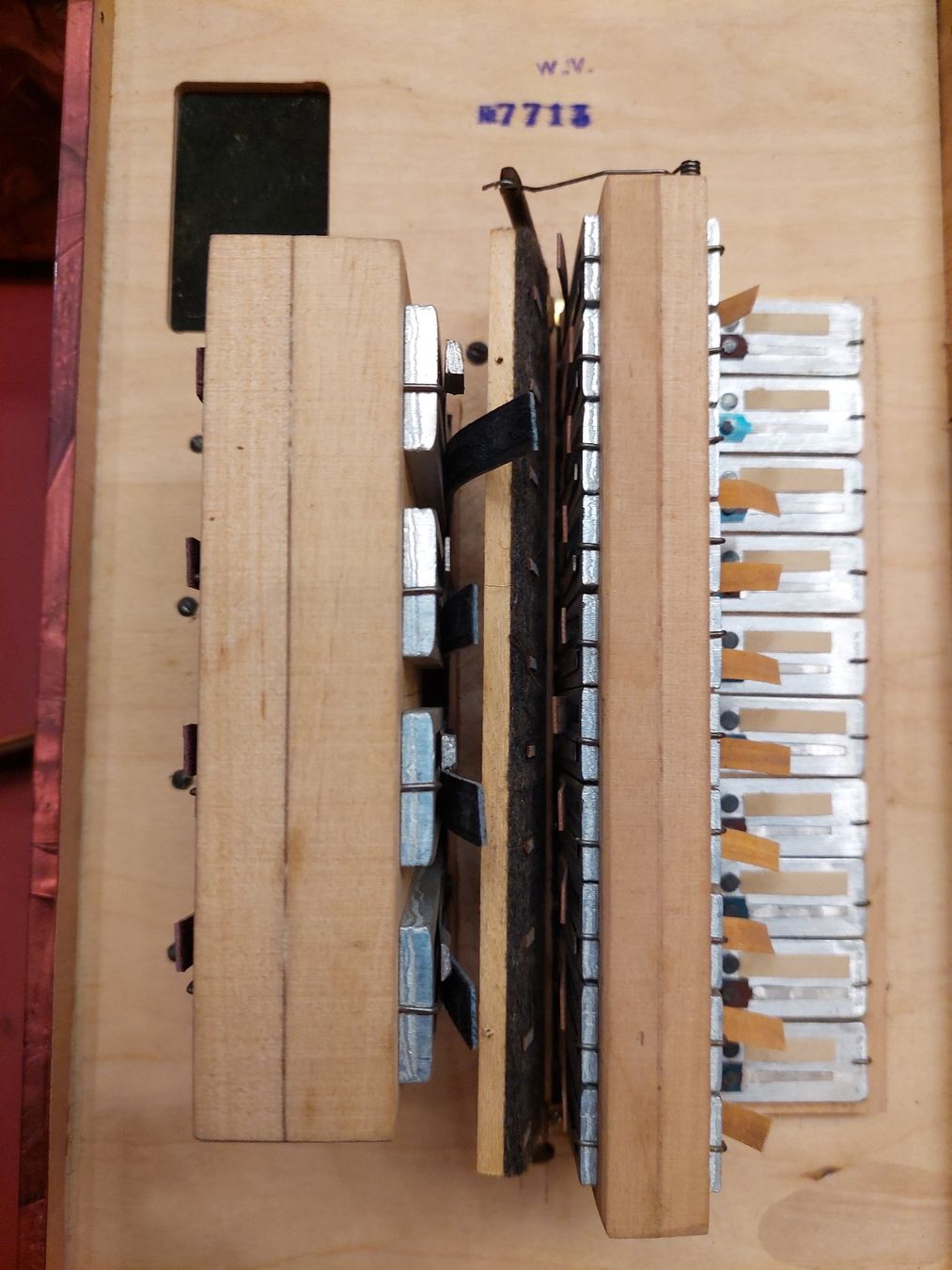 Strumenti musicali: Tell Handorgel - Schweizer Fabrikat mit Schweizer Stimmen – Difettoso da Davos-Platz venduto da musikhauskollegger 7