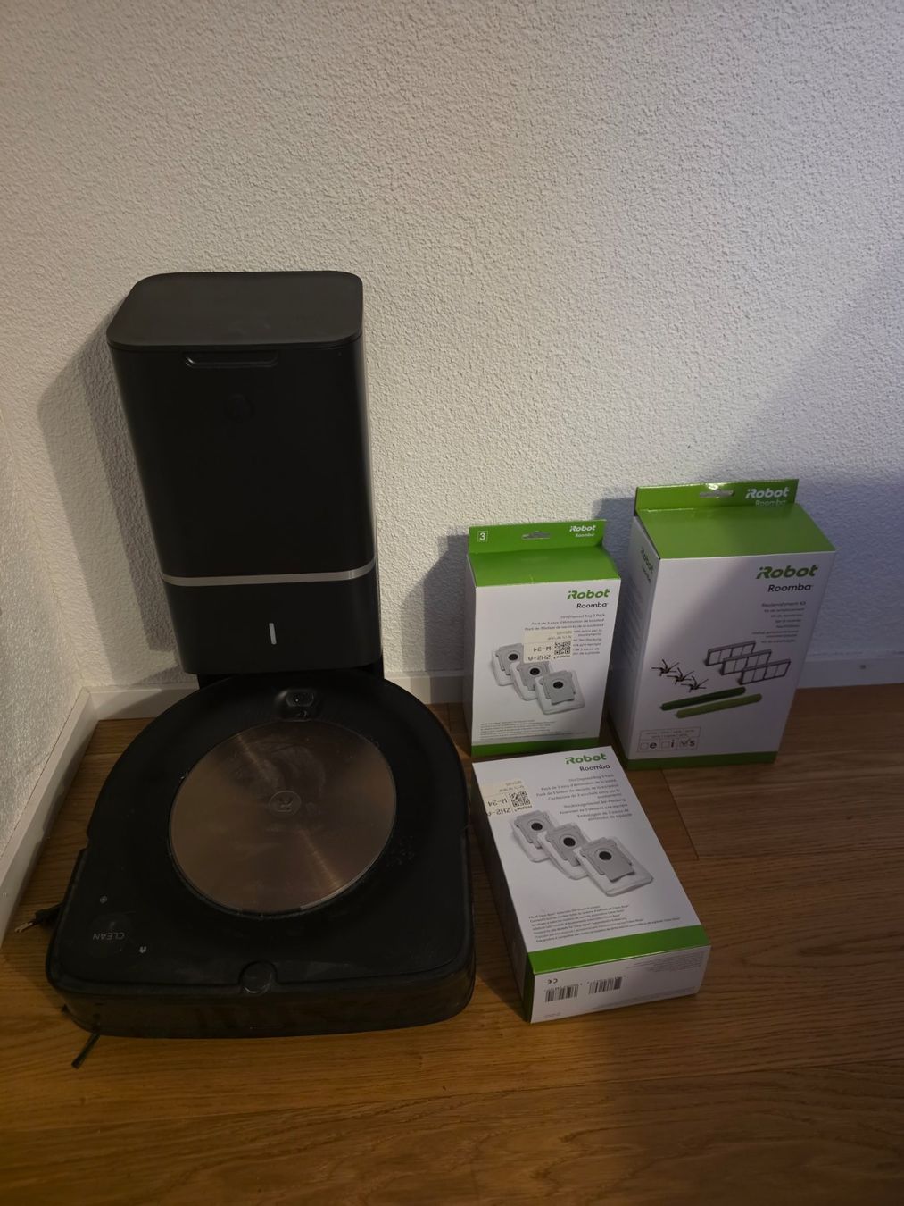 Irobot Staubsauger & Zubehör: Roomba S9+ – Gebraucht aus Winterthur von mor_59zb