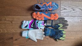 Fussballschuhe 42 Grösse , Handschuhe, Kniescho