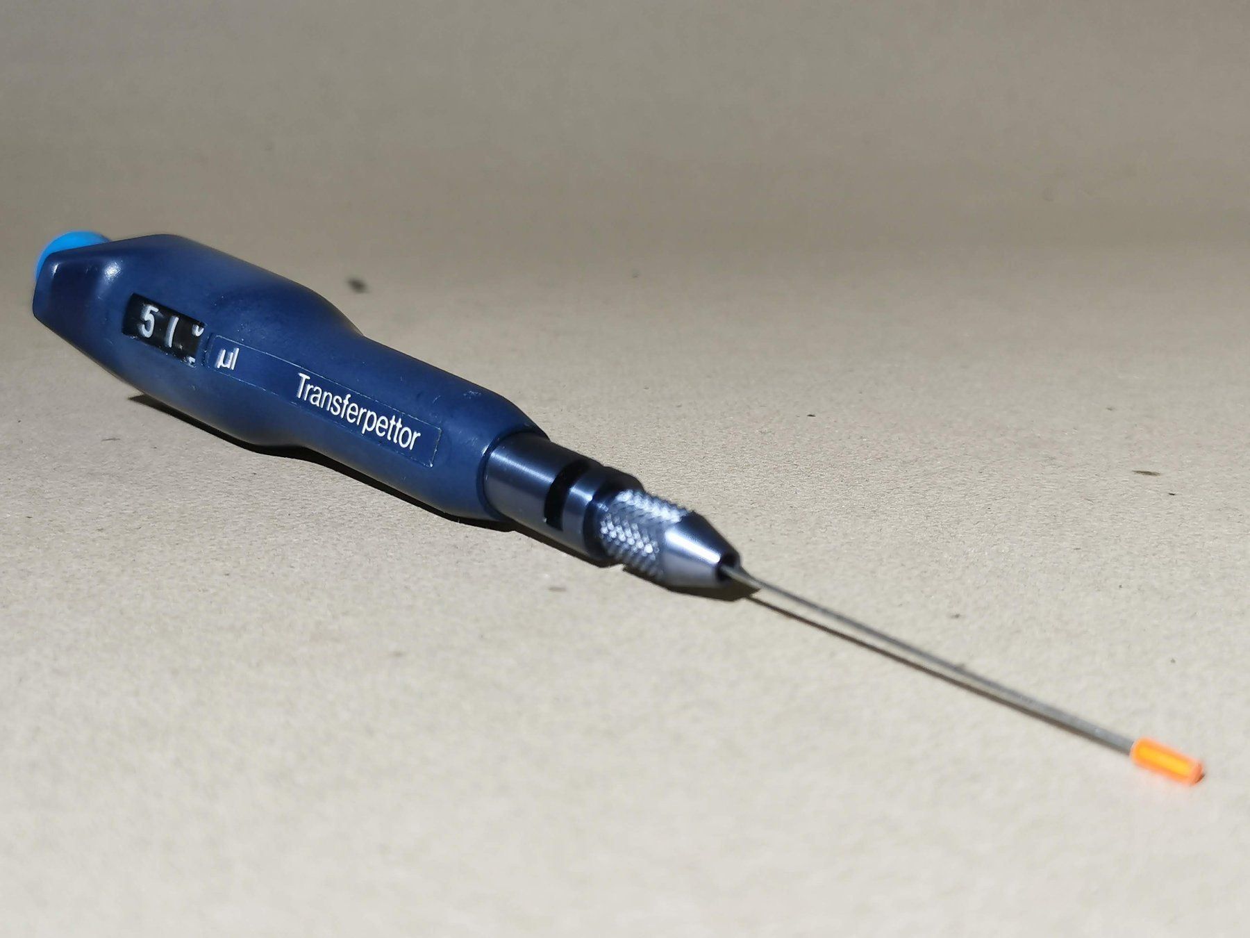 Messen: Transferpettor positive pipette  100µl – Gebraucht aus Ecublens VD von Netfinity