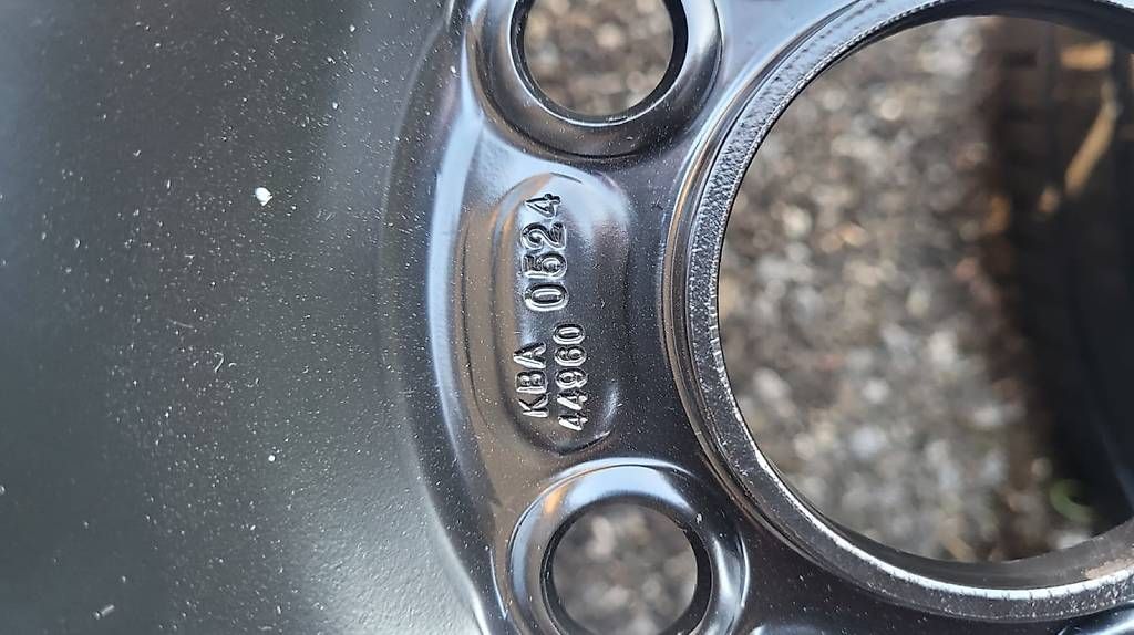 Pneumatici & Ruote complete: 4 Sommerräder zu Ford Galaxy – Usato da Ittigen venduto da Ss5 1