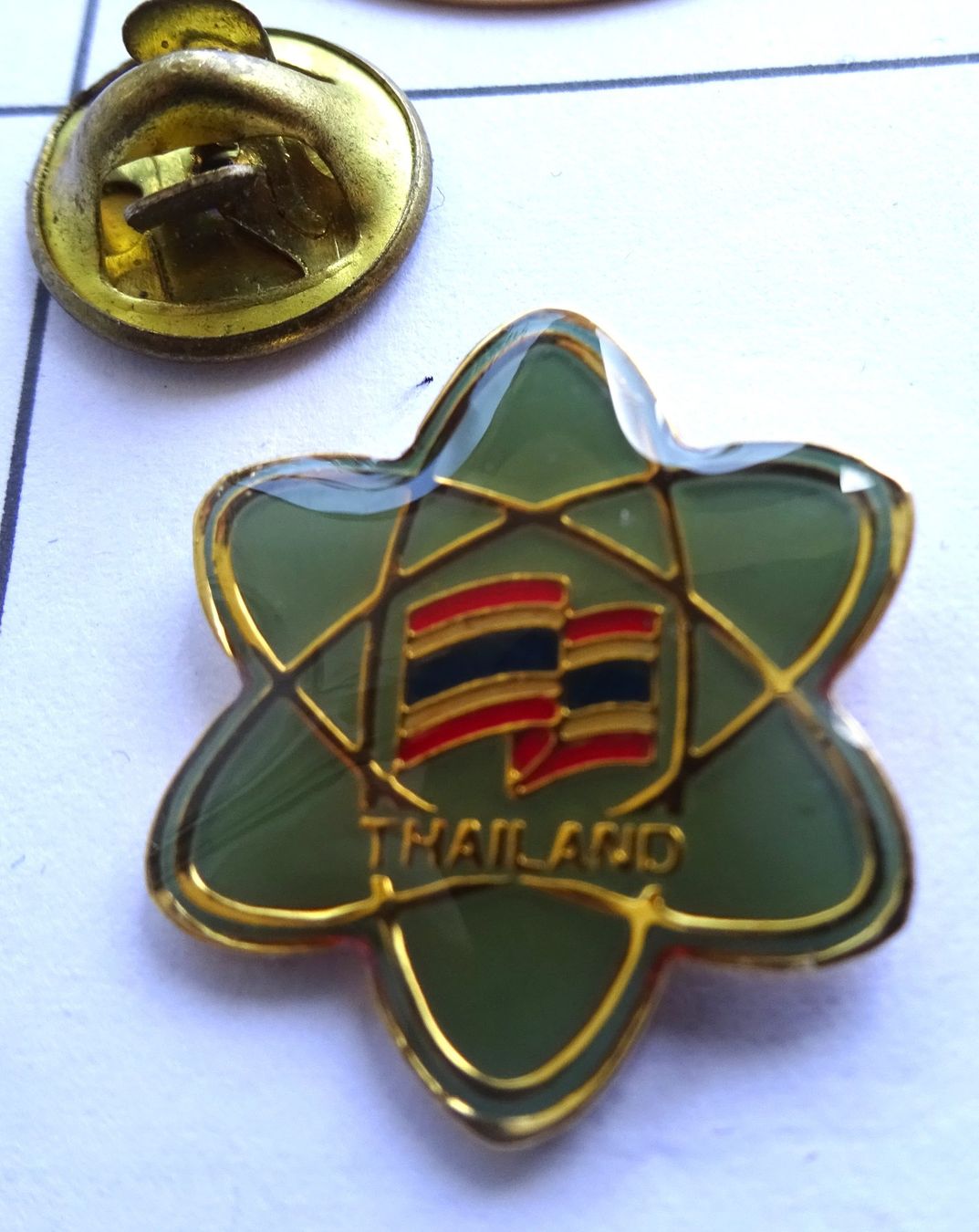 Placchette & Badge: Pin  THAILAND 6 Eck – Usato da Utzenstorf venduto da BUtter81