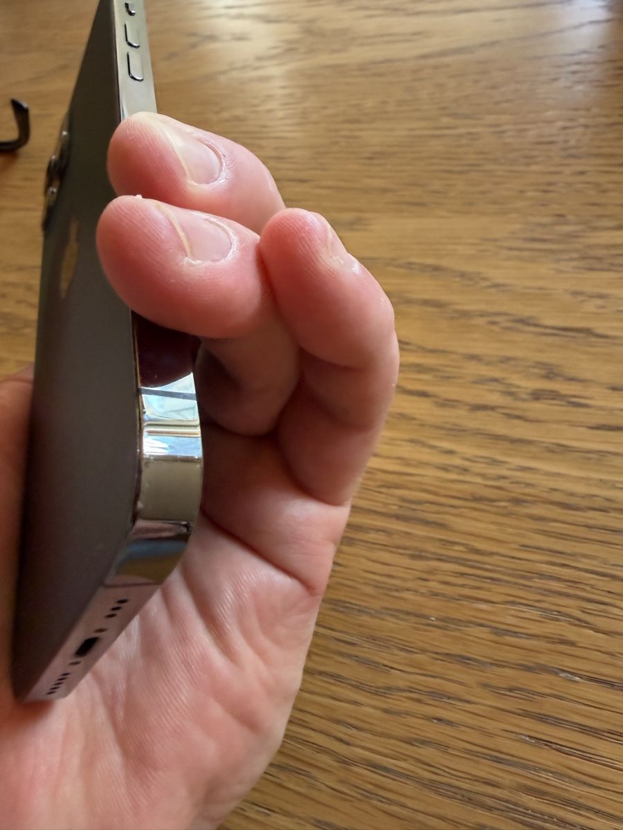 Apple Portables: iPhone 12 Pro, Graphite, 256 GB – D'occasion à Ringgenberg BE par fame777 1