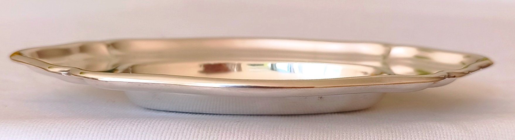 Piatti di portata: Kleines Tablett versilbert für Apéro oder Kaffeegedeck – Usato da Zürich venduto da Tanteemma369 8