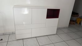 Modernes Sideboard Weiss/Bordeaux in gutem Zustand