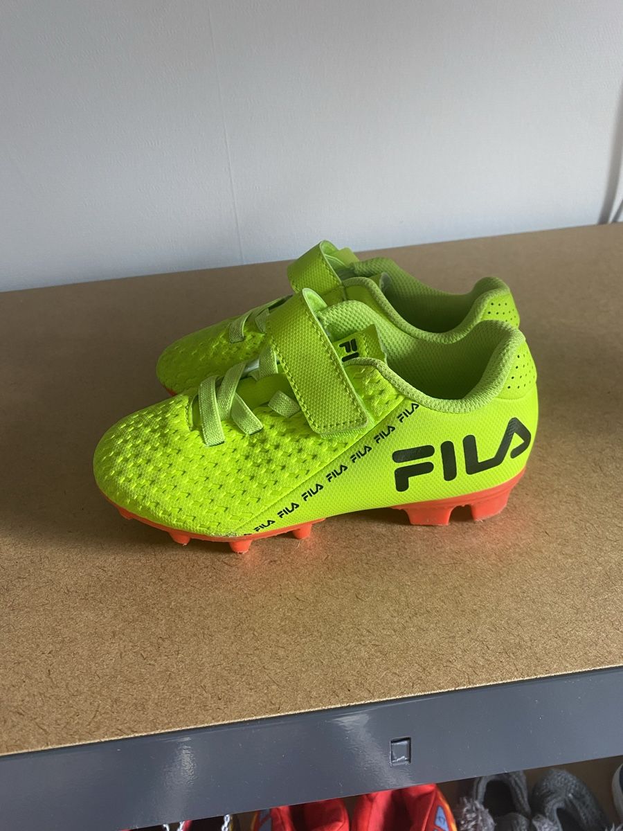 Fila Fussballschuhe 28, Neon Gelb/Orange (Gebraucht) in Wimmis