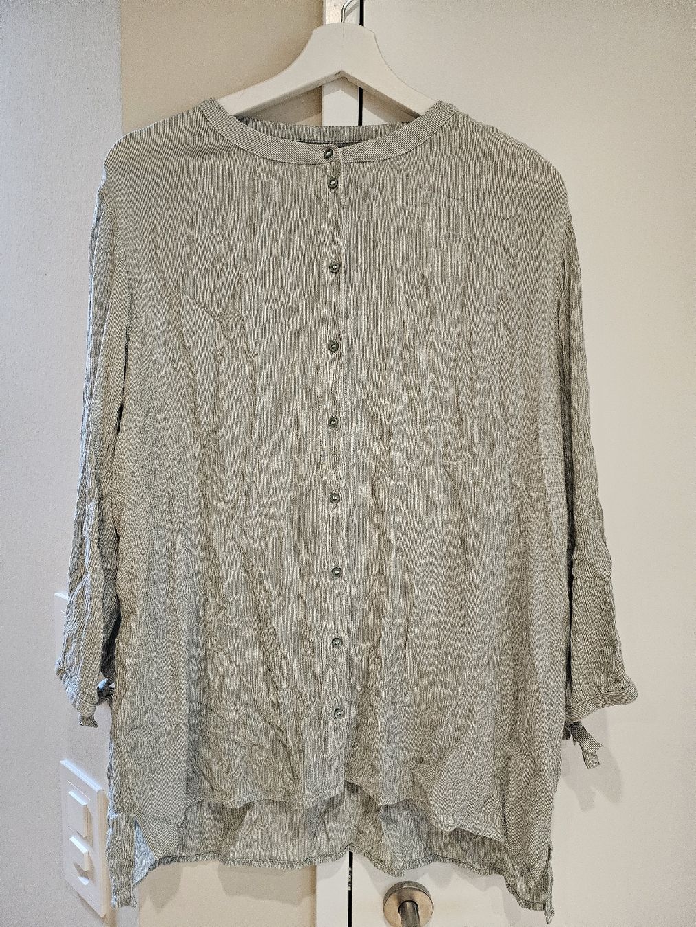 Blusen: Street One Bluse grün gestreift 42/44 – Gebraucht aus Allschwil von na.wi.90