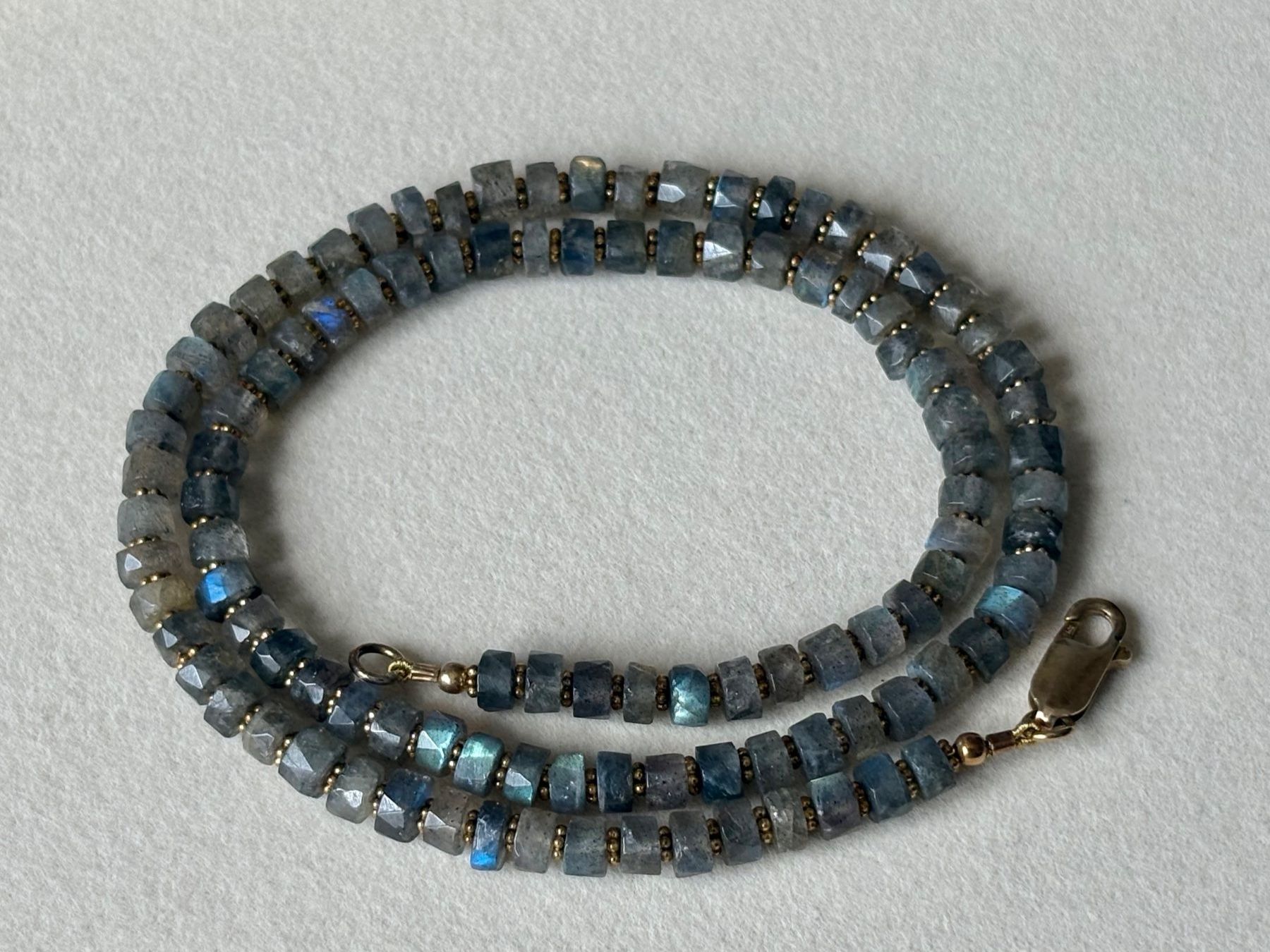 Catenine: Collier mit Labradorit, NEU, 48 cm – Nuovo (secondo la descrizione) da Brugg AG venduto da lau_9rvy 2
