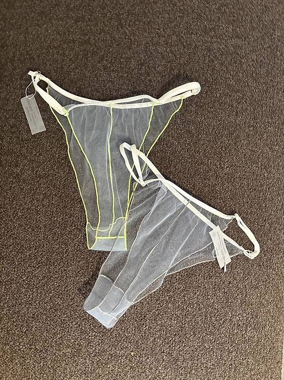 Pantalons: Ungetragene Bottoms mit Original-Tag – D'occasion à Zürich par jachalala 1