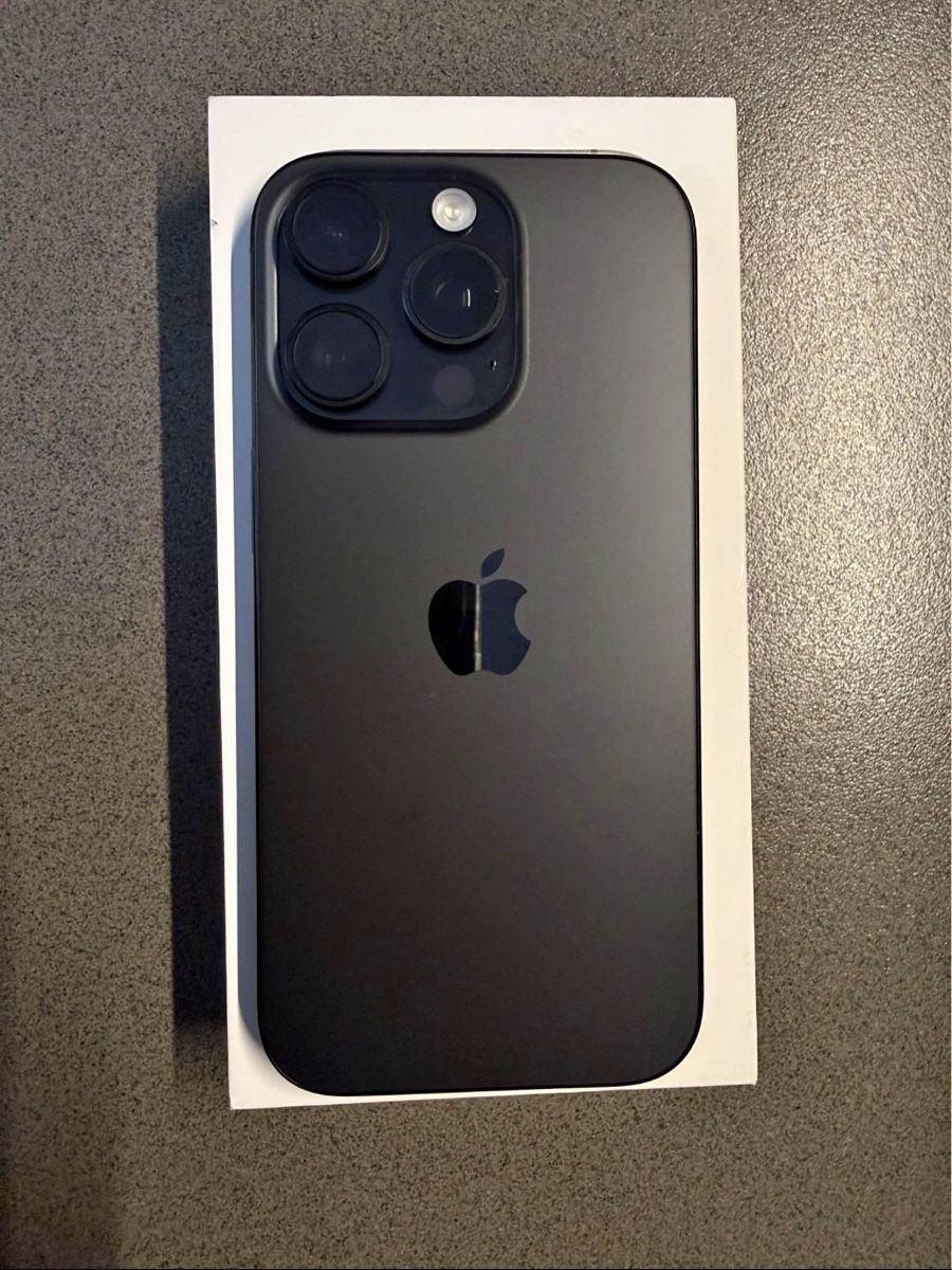 Apple Telefoni cellulari / Smartphones: iPhone 16 pro – Usato da Ecublens VD venduto da yas_9lbx