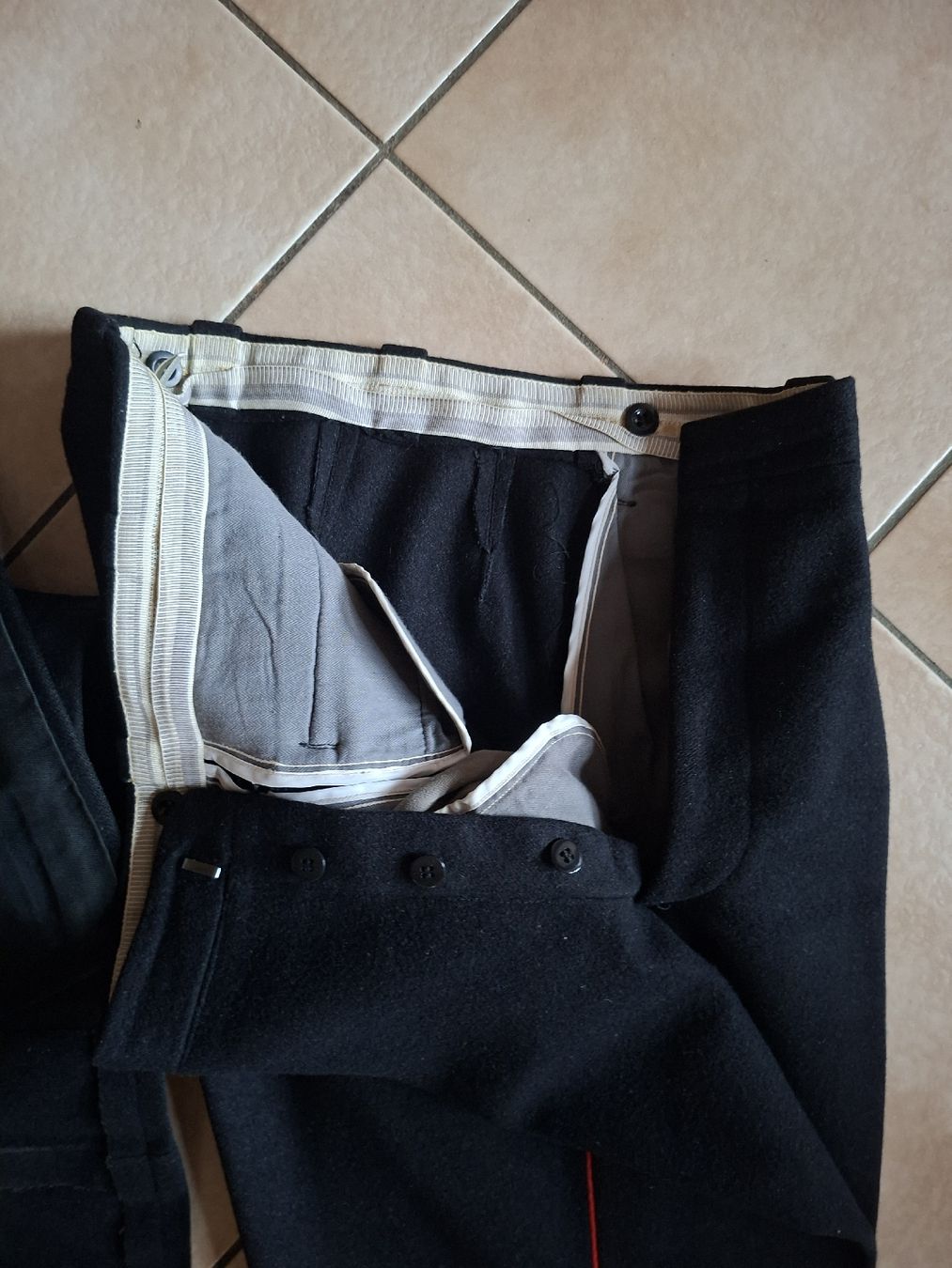 Uniformes: Schöne Antike Schweizer Feuerwehr Uniform – D'occasion à Schwanden Sigrisw par len_9yqg 5