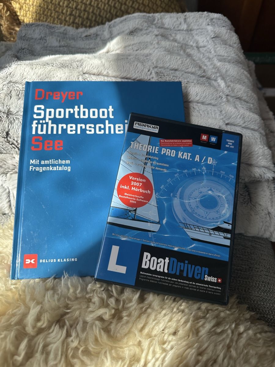 Libri: Dreyer Sportbootführerschein See inkl. CD-ROM, komplett – Usato da Amden venduto da relsah62
