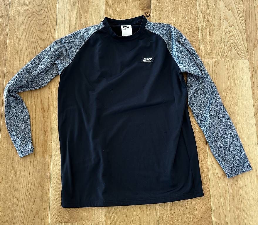 Pullover & Sweatshirts: Winddichter MTB Pullover Gr. M – Gebraucht aus Pfäffikon ZH von Ellenbogenbremser