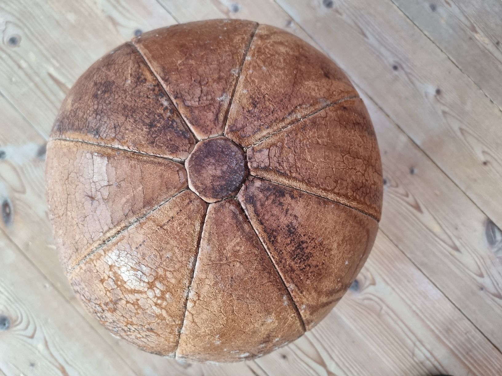 Alder+Eisenhut Palloni: Medizinball Leder antik – Usato da Nidau venduto da Wertas2 5