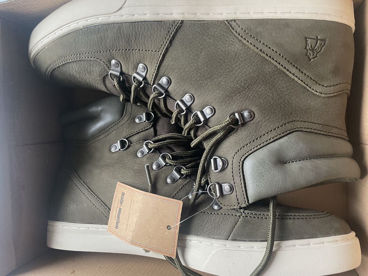 Herrenschuhe: Beach Mountain grösse 45 – Neu und originalverpackt aus Niederhasli von sev_d7hq 5