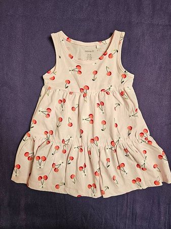 Kleid Gr. 86 neu