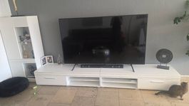 Lowboard und Vitrine Hochglanz weiss Gratis