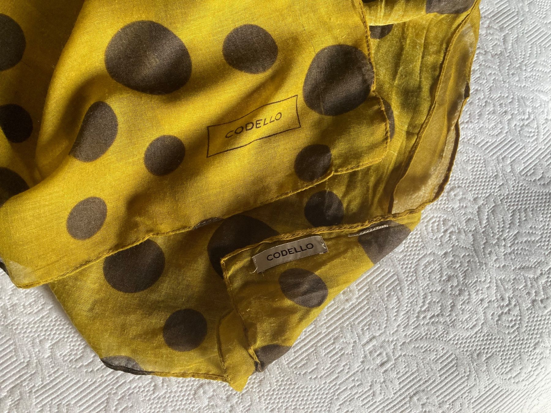 Codello Foulards & écharpes: Codello Large Scarf – D'occasion à Luzern par AM2nd 2