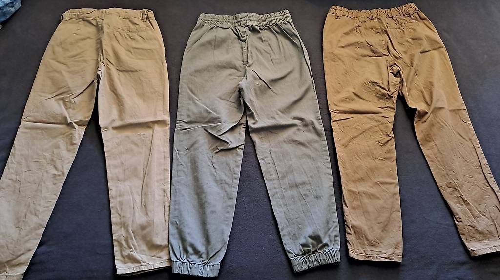 H&M Pantaloni: Hosen Set Gr.134 H&M – Usato da Oberrieden venduto da Raja011 1
