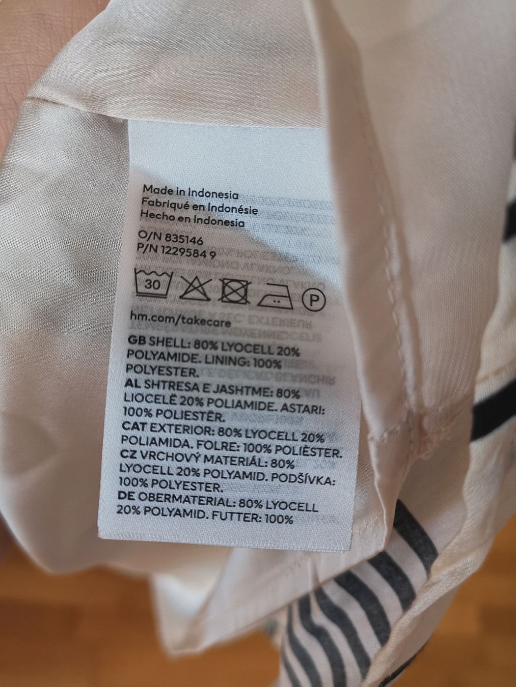 H&M Kleider: Asymmetrisches Midi Kleid, lyocell, H+M – Neu (gemäss Beschreibung) aus Uerikon von pink_flamingo 5