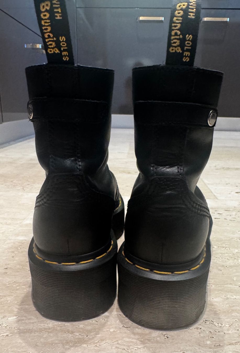 Dr. Martens Damenschuhe: Dr. Martens Jetta Gr. 39 – Gebraucht aus Zürich von robyy 2